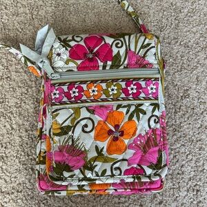 Vera Bradley Crossover Bag!